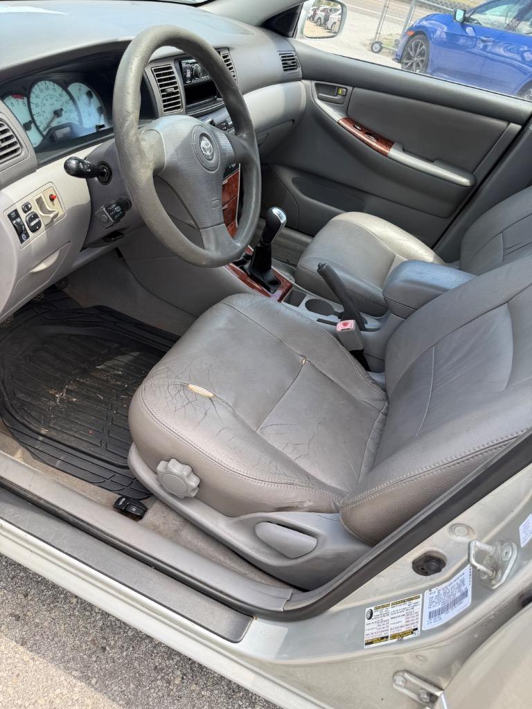 2004 Toyota Corolla S - Photo 16