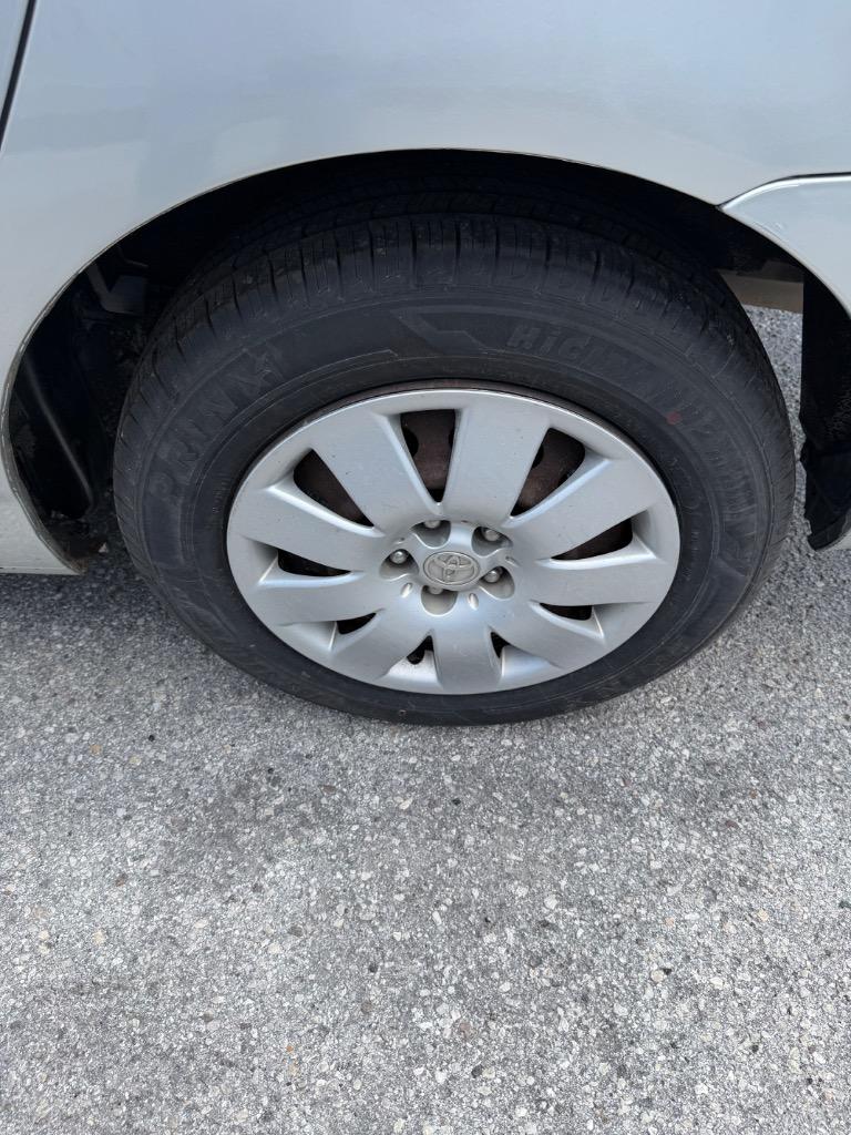 2004 Toyota Corolla S - Photo 10
